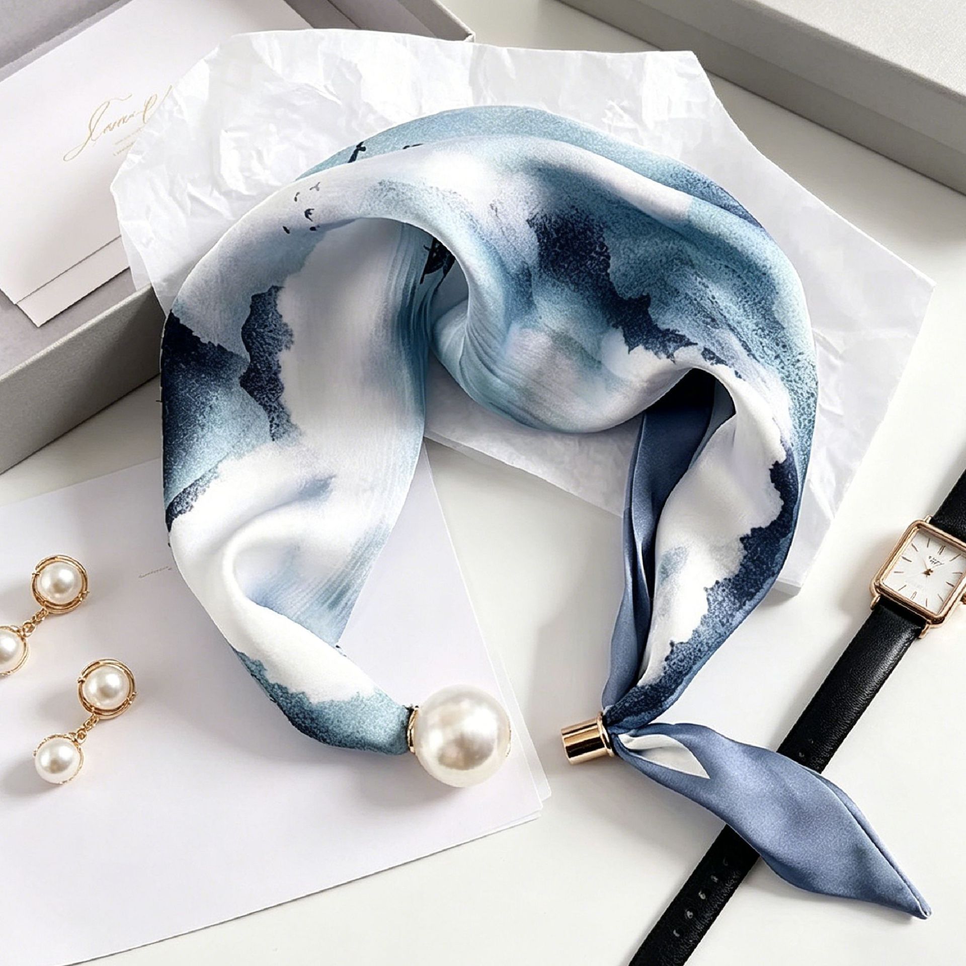 Lenços Elegantes e Chiques com - Ascot Neck Scarf avaliação e preço