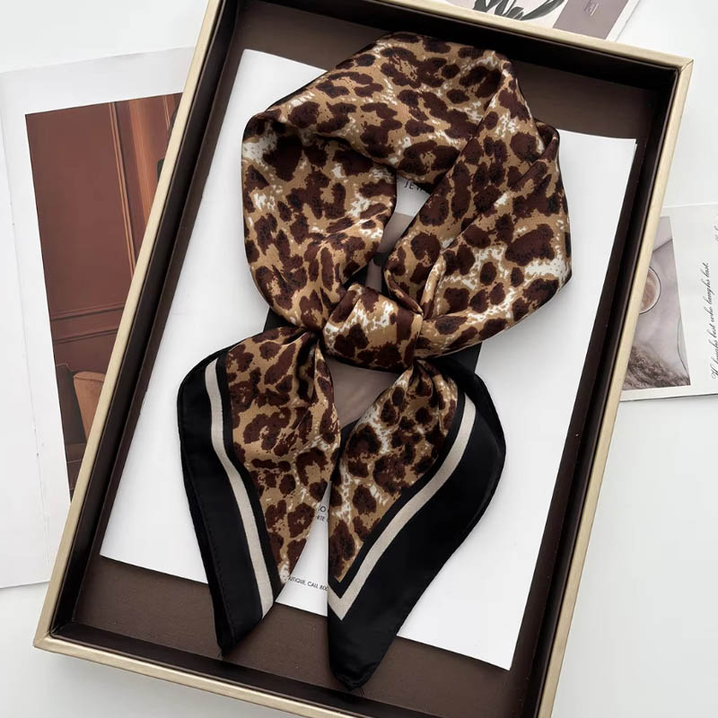 Luxo leopardo impressão femini - Ascot Neck Scarf avaliação e preço