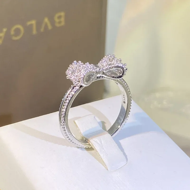Anel de arco extravagante com  - Tie Clip Silver avaliação e preço
